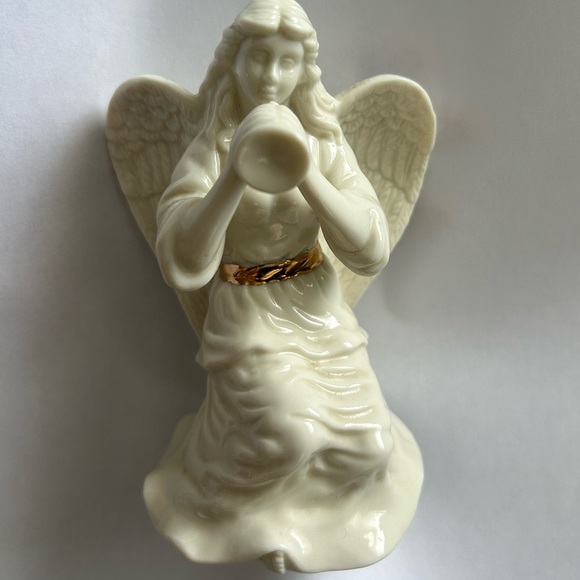 Lenox Angel With Horn Figurine Porcelain with Gold Trim Vintage Christmas - Picture 6 of 10